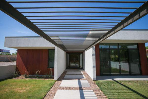New, Modern Home in Phoenix Pierson Place Historic District