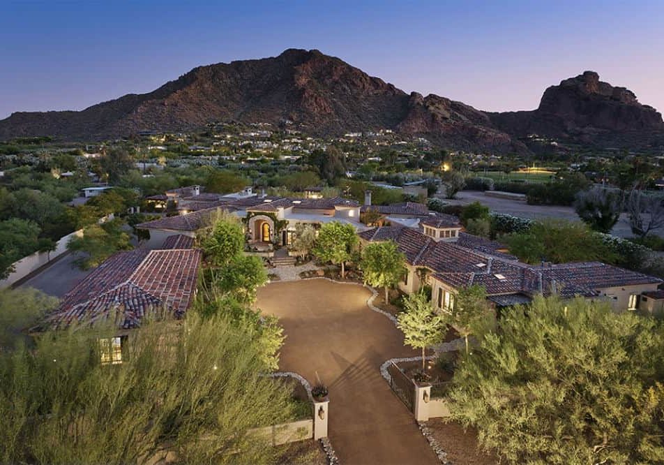 Why Paradise Valley is the Premier Place for New Custom Homes