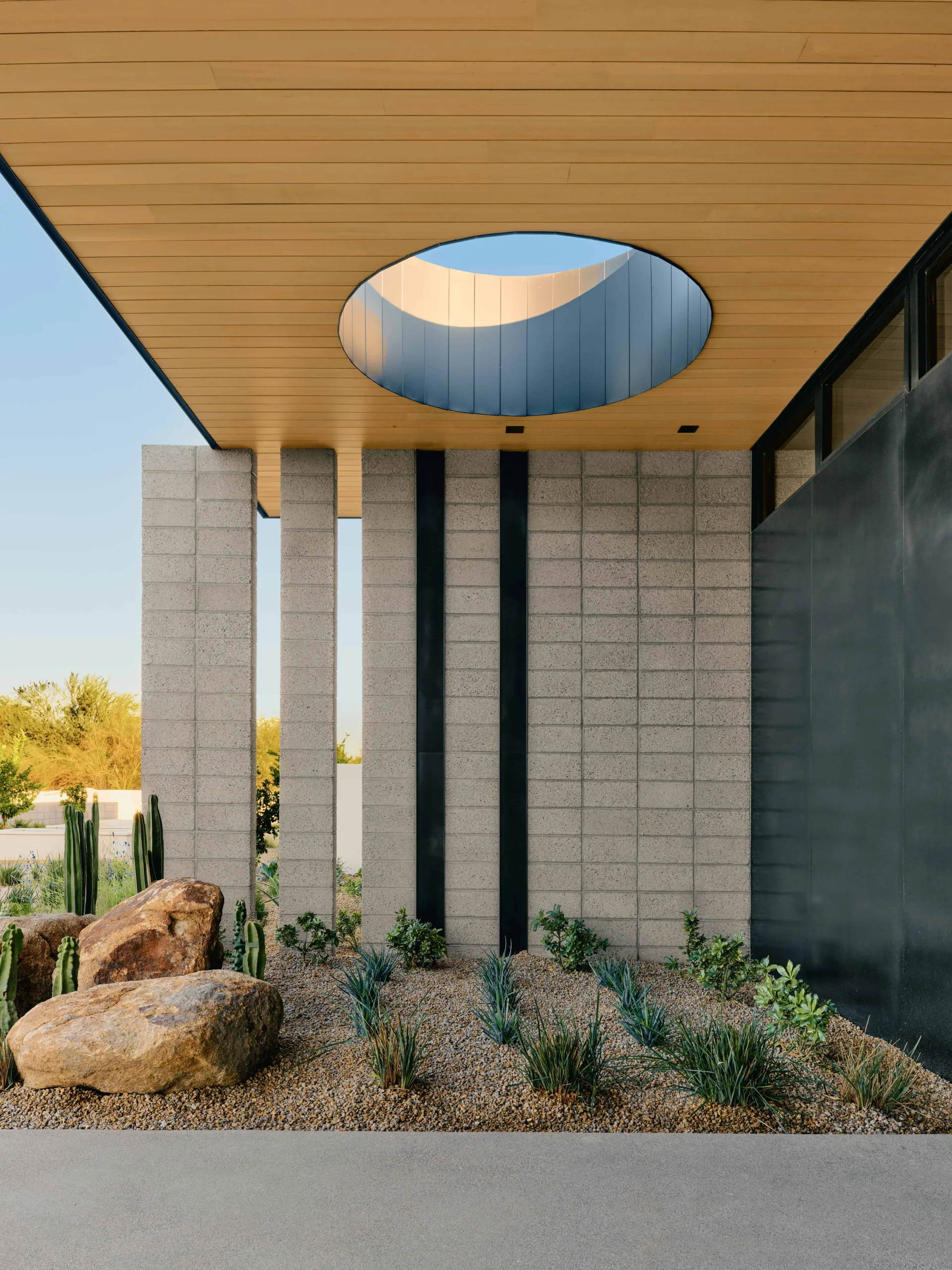 Doubletree residence desert landscaping and entry courtyard